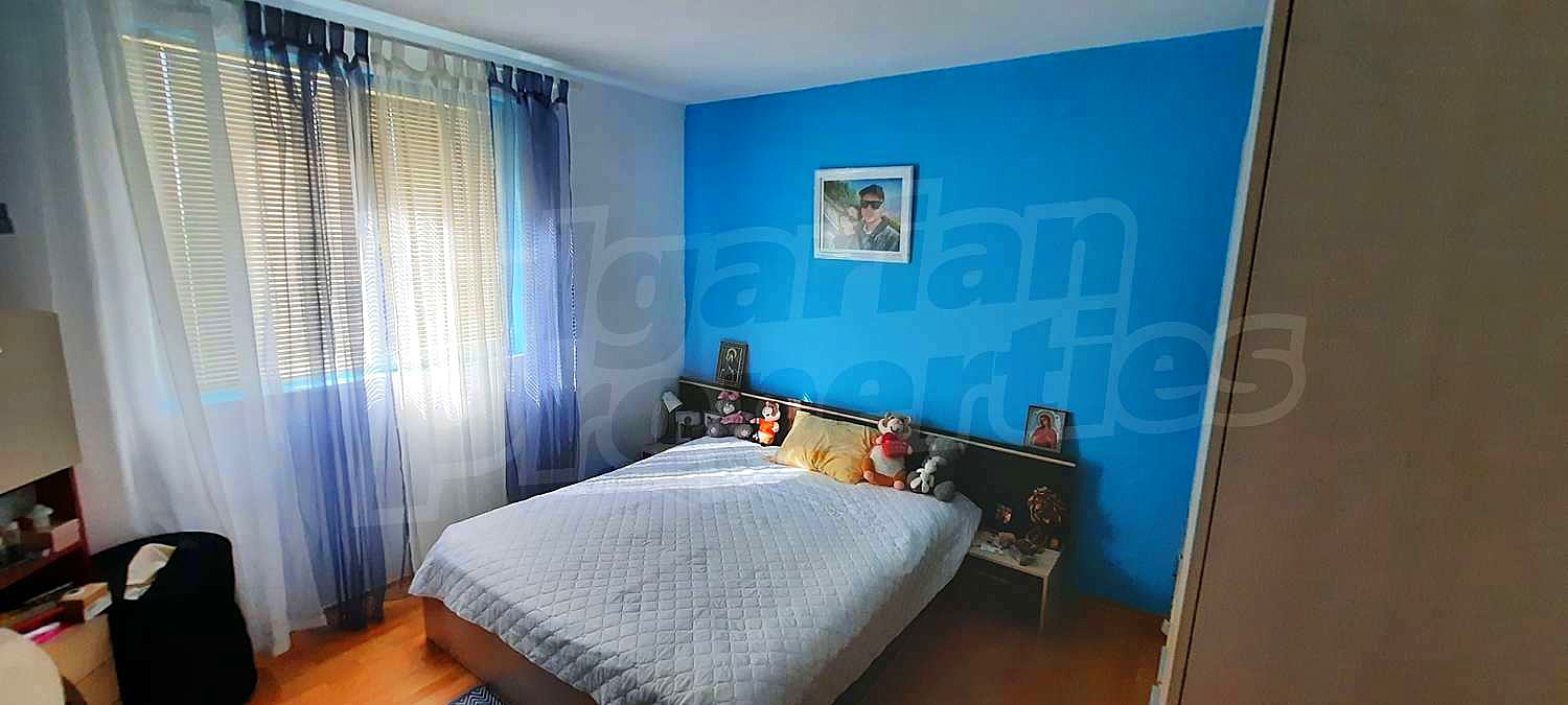 Gallery Picture 27