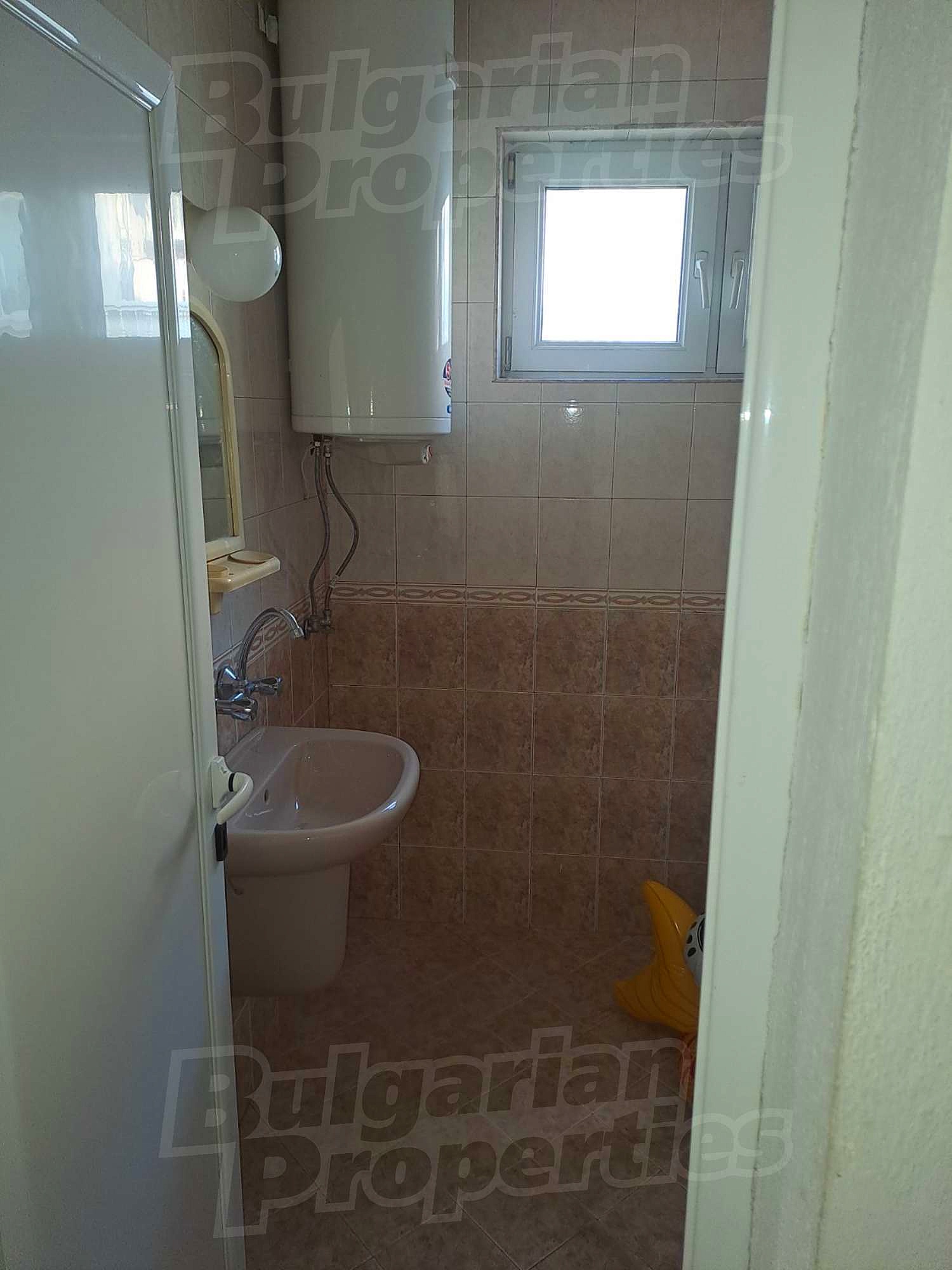 Gallery Picture 10