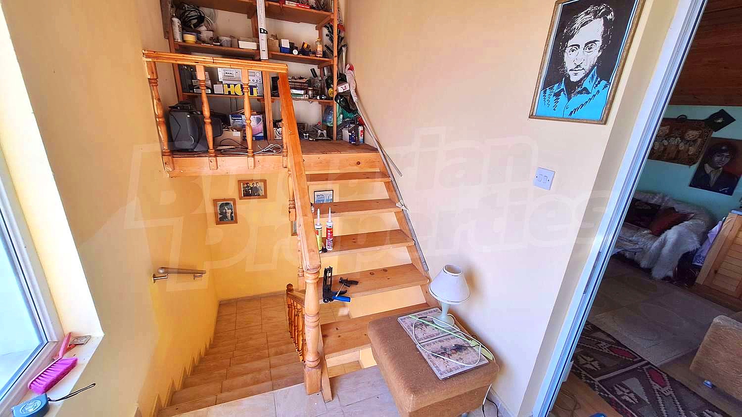 Gallery Picture 33