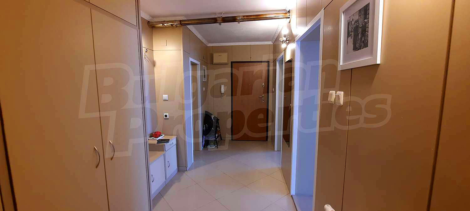 Gallery Picture 29