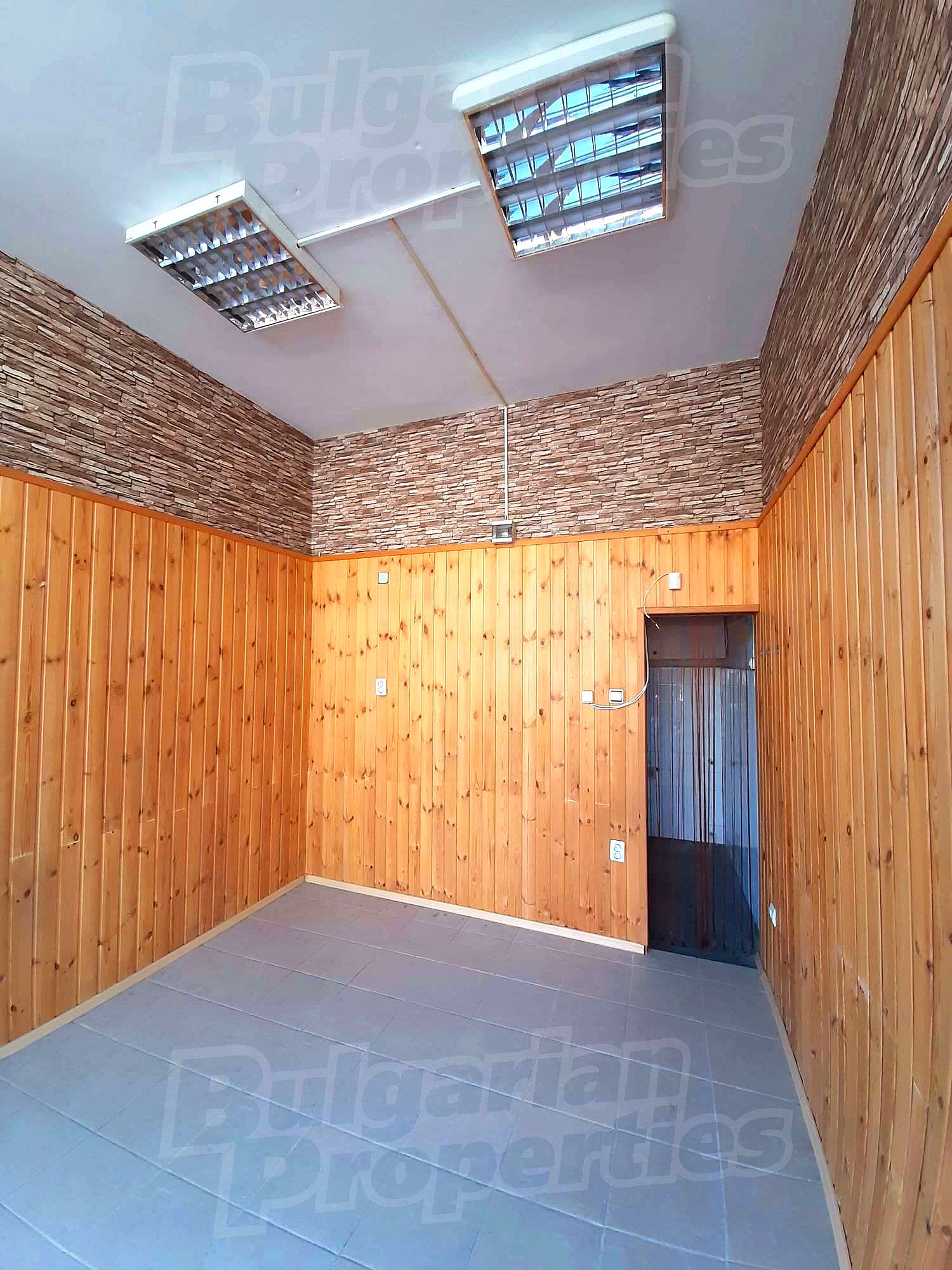 Gallery Picture 3