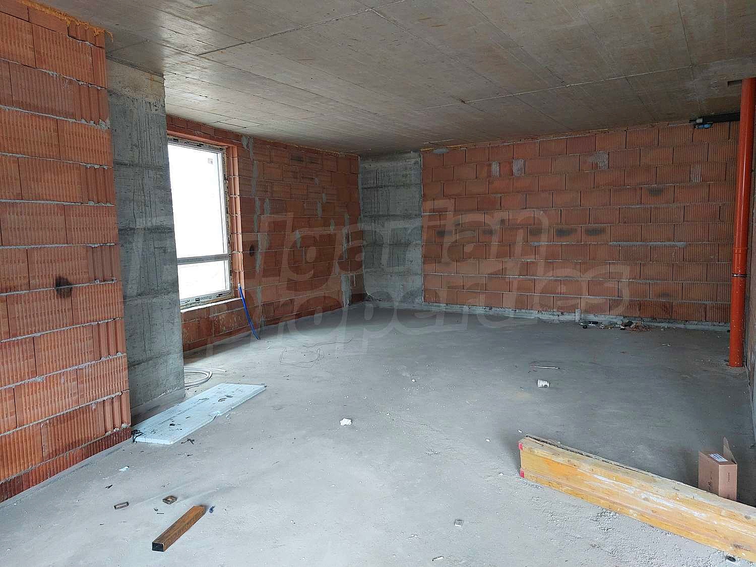 Gallery Picture 4