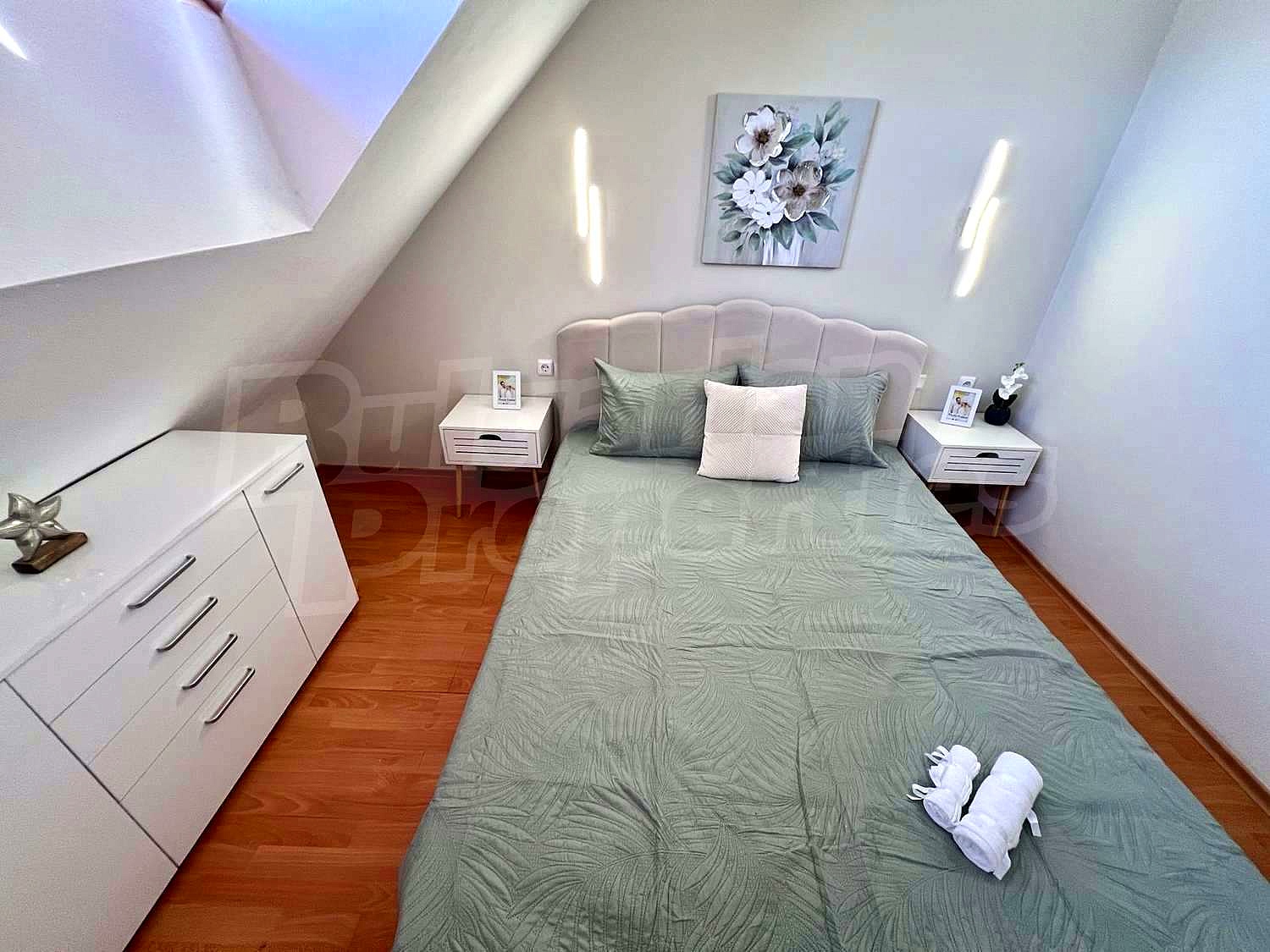 Gallery Picture 5