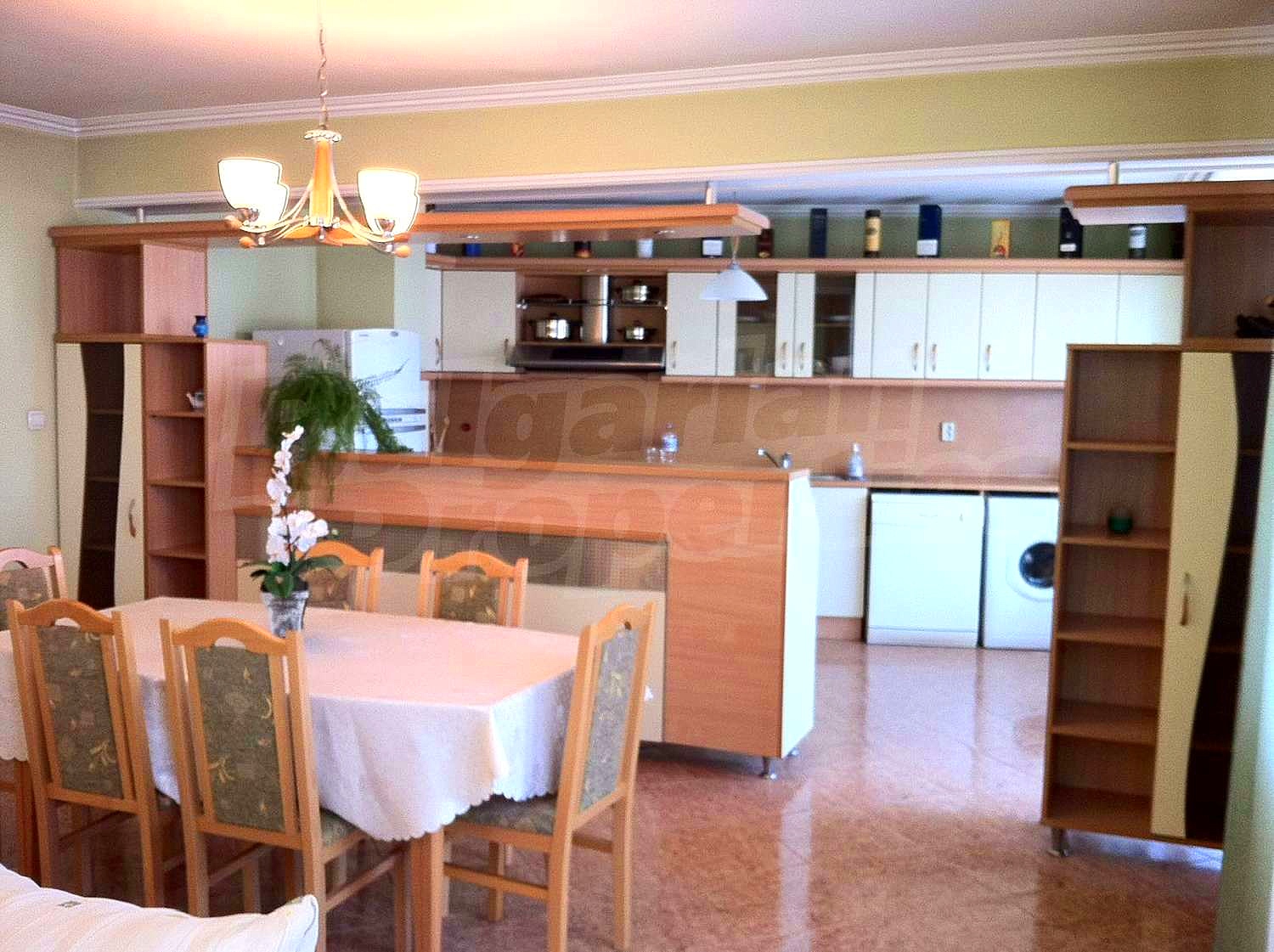 Gallery Picture 2