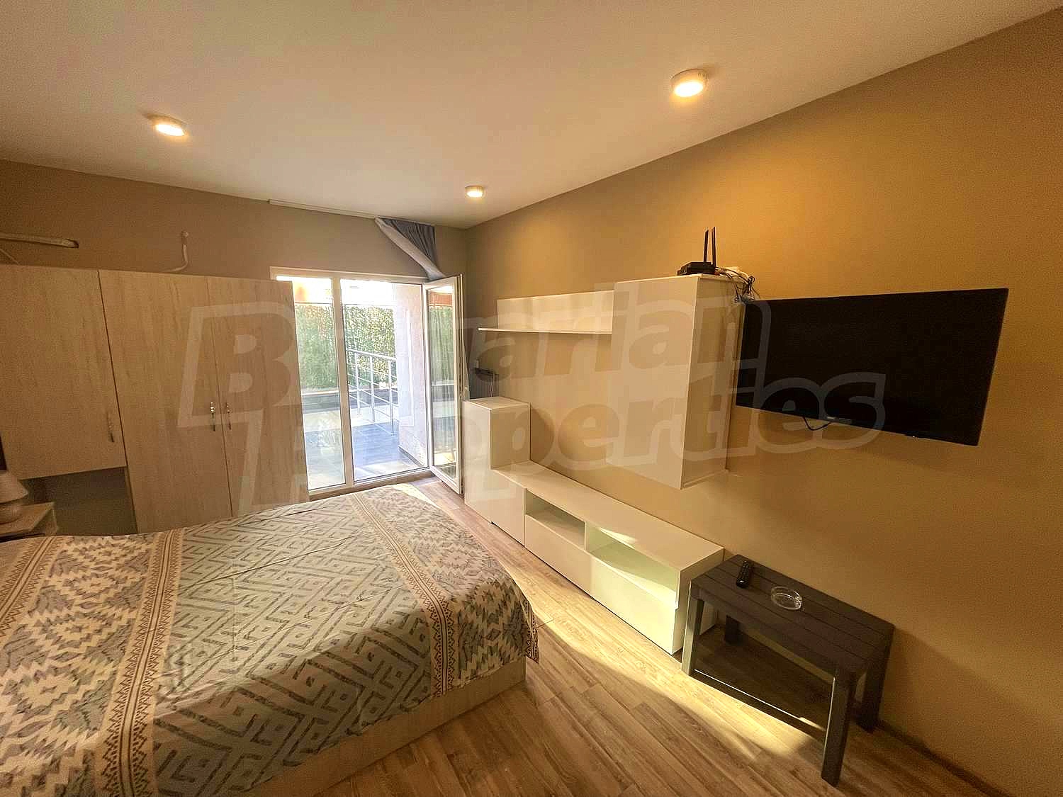 Gallery Picture 36