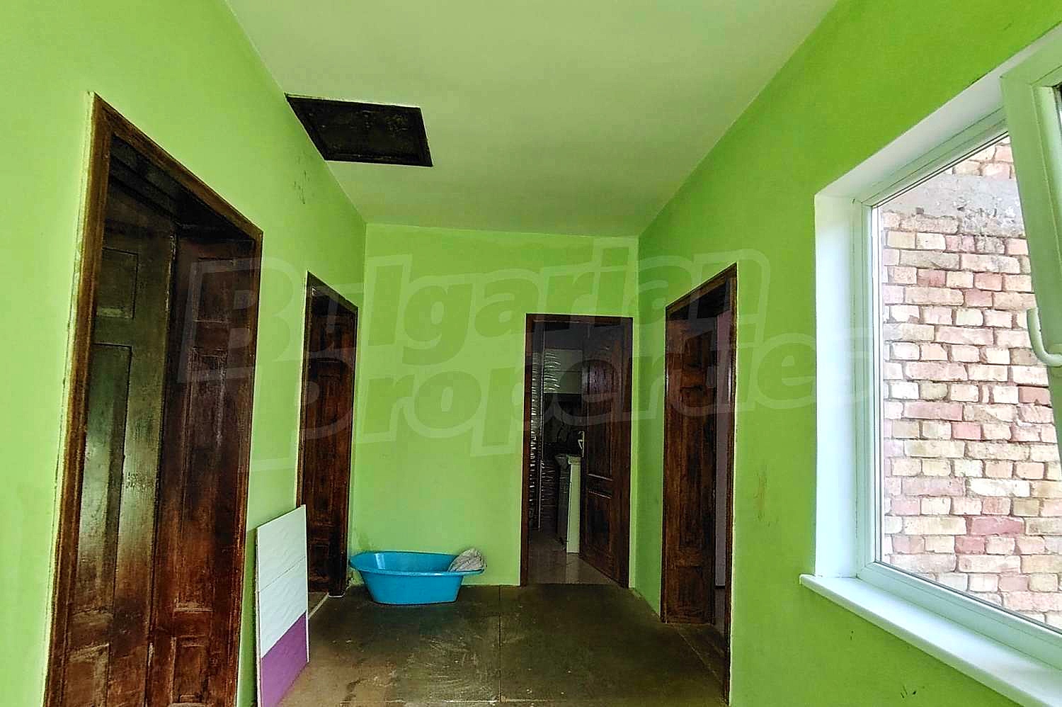 Gallery Picture 5