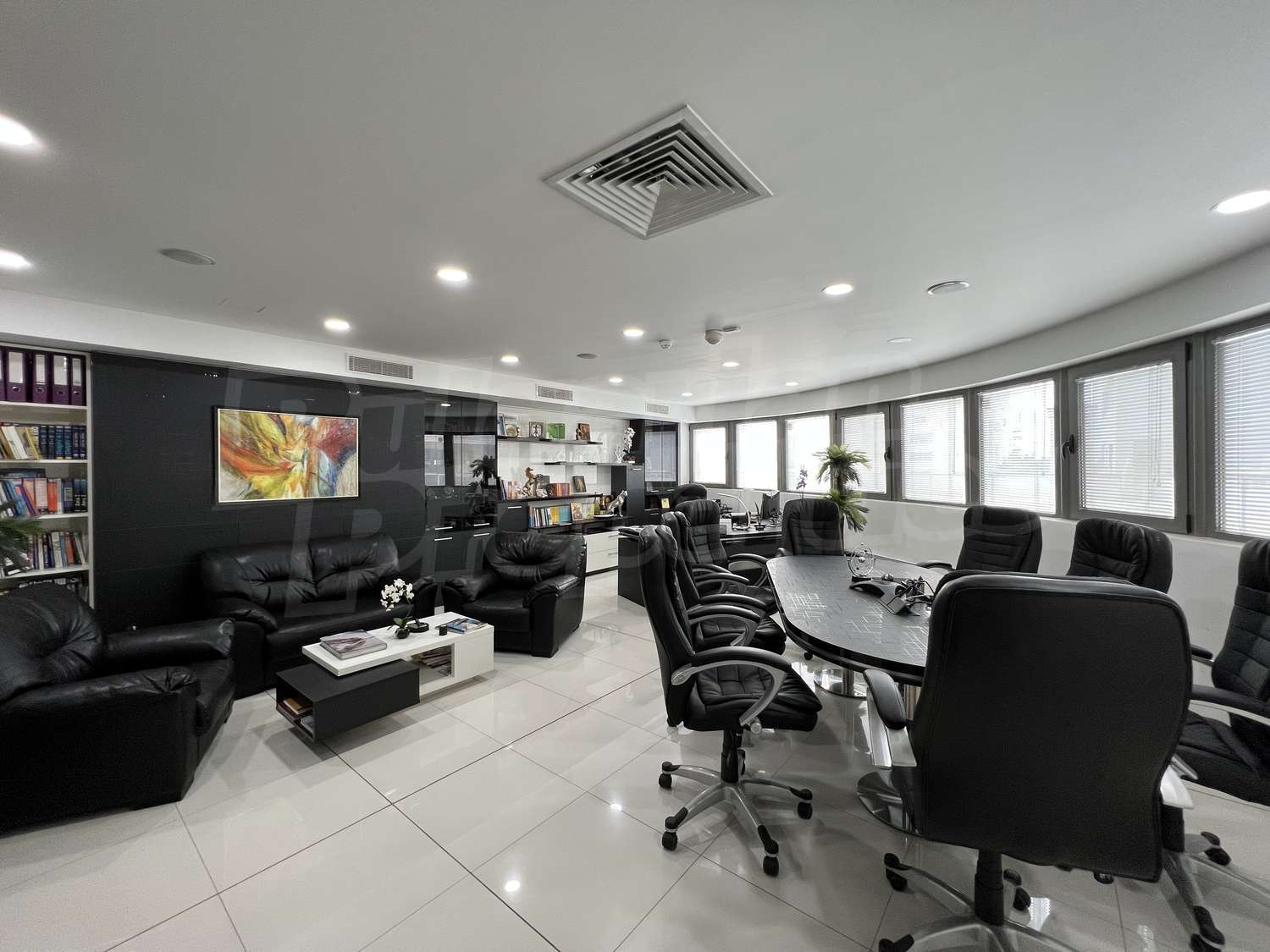 Gallery Picture 4