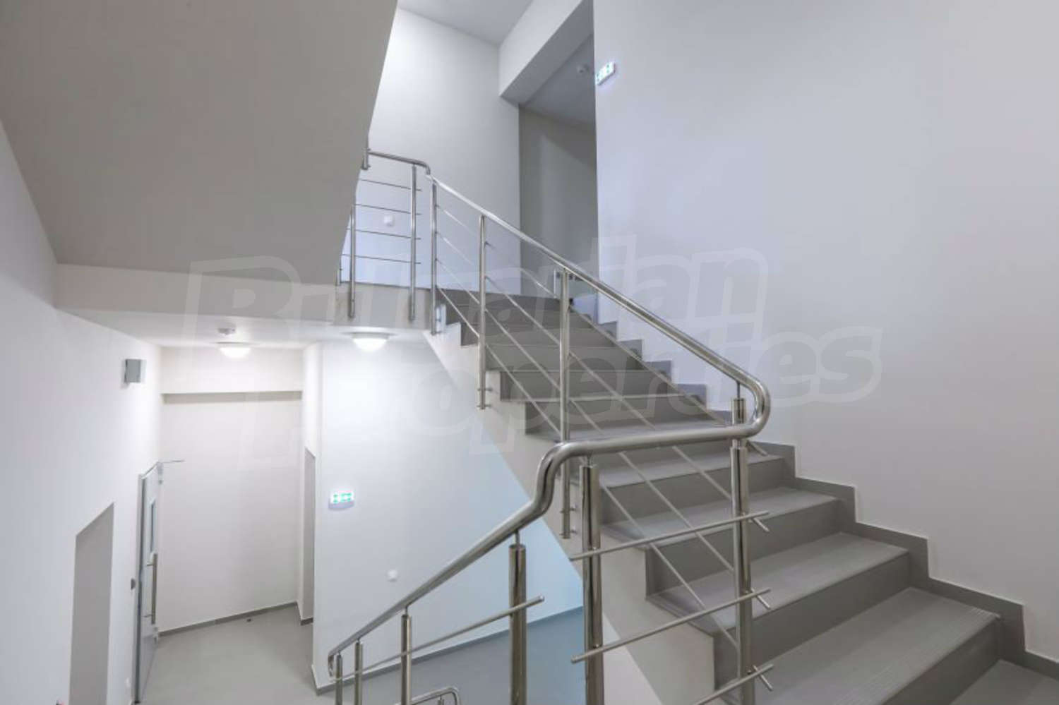 Gallery Picture 15