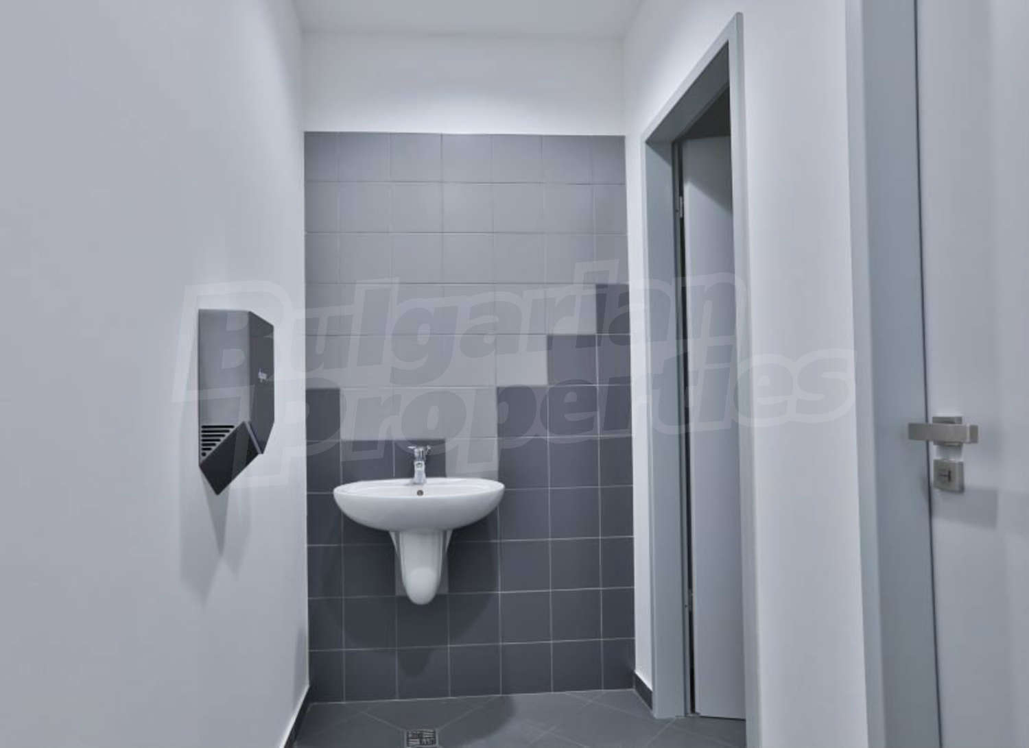 Gallery Picture 28