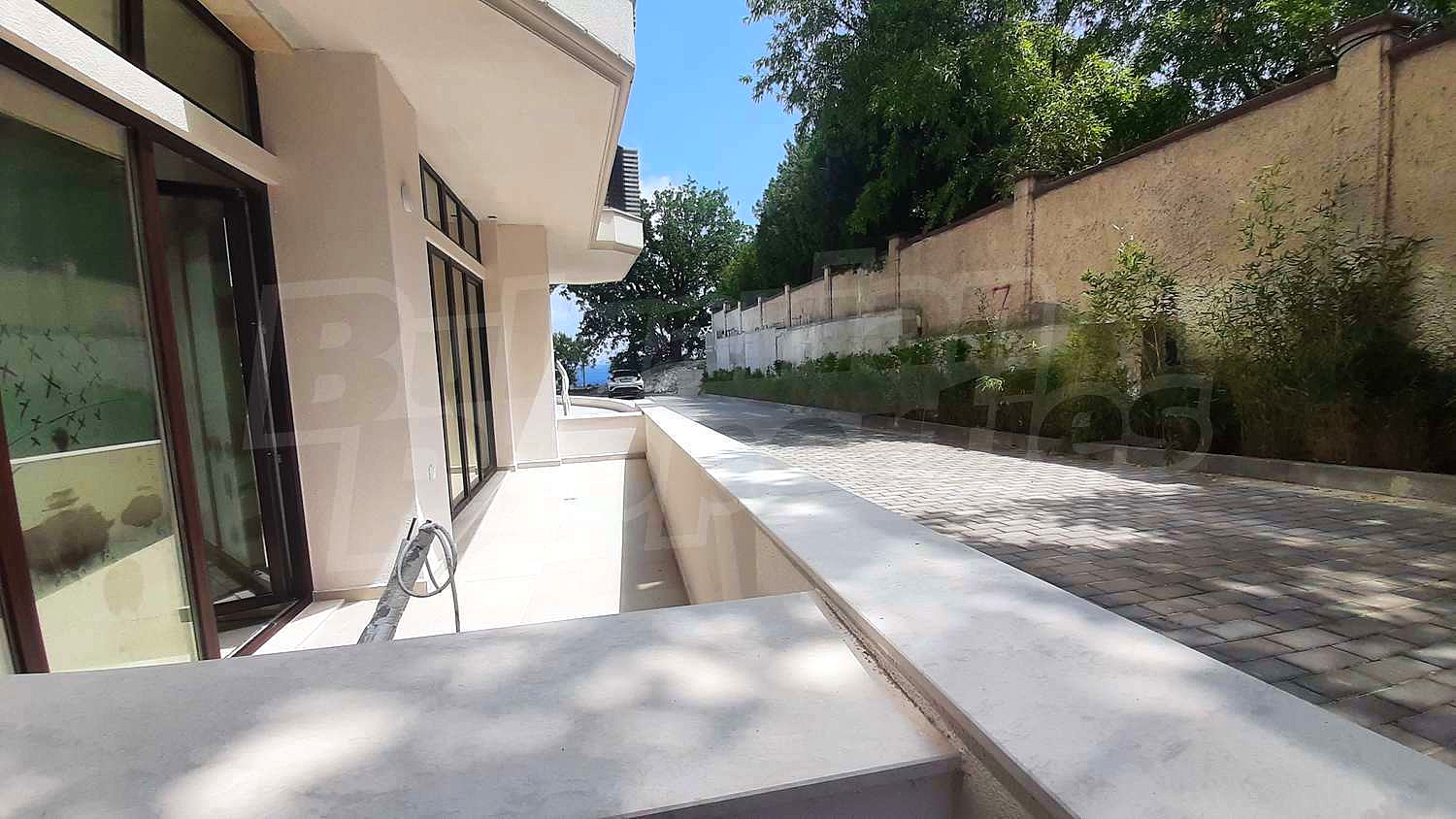 Gallery Picture 5