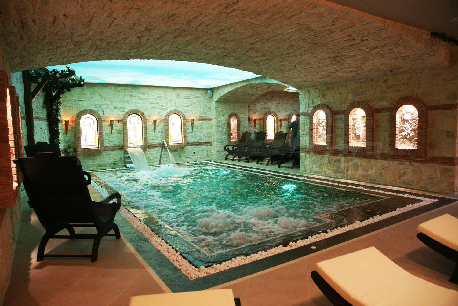 Gallery Picture 15