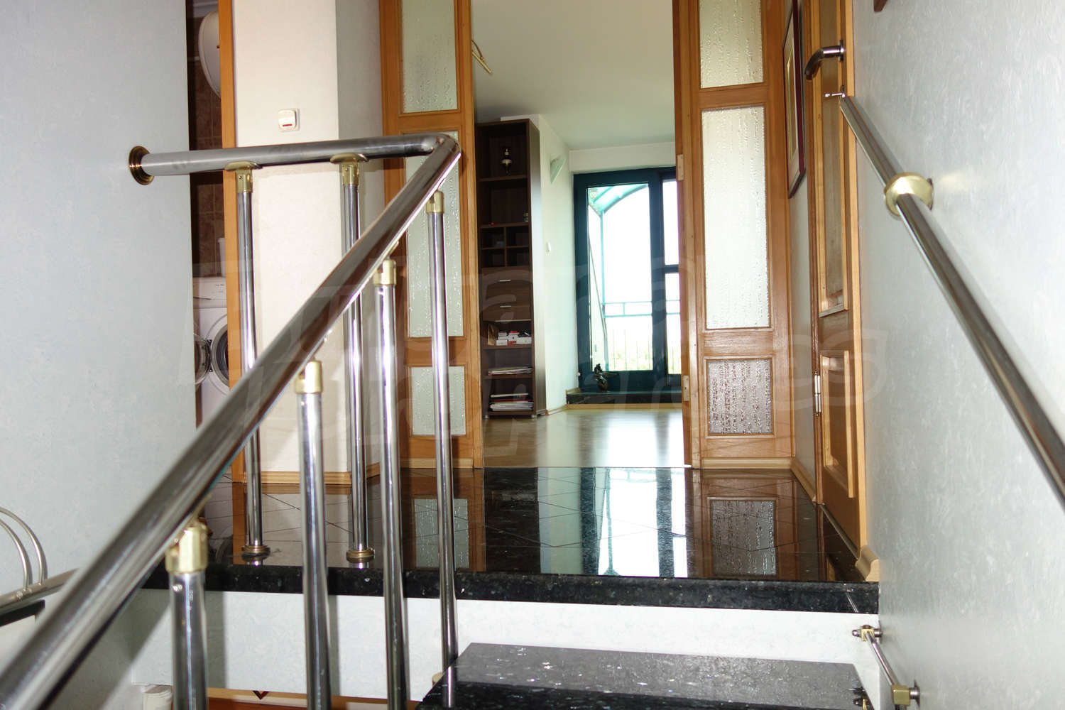 Gallery Picture 16