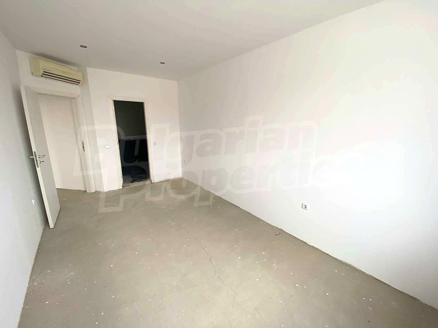Gallery Picture 13
