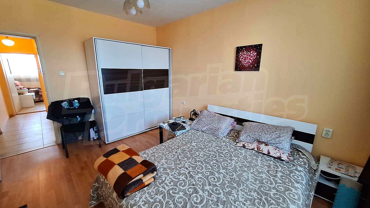 Gallery Picture 10