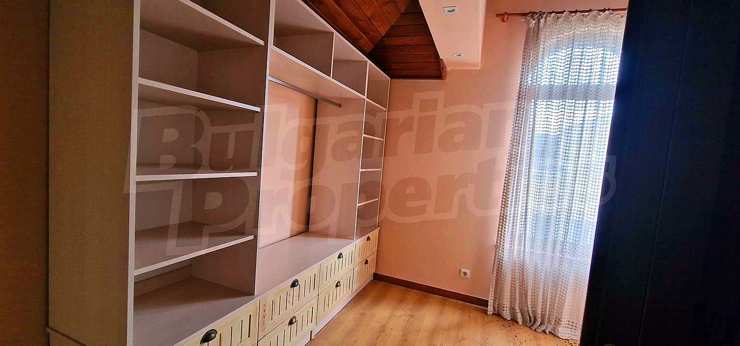 Gallery Picture 14