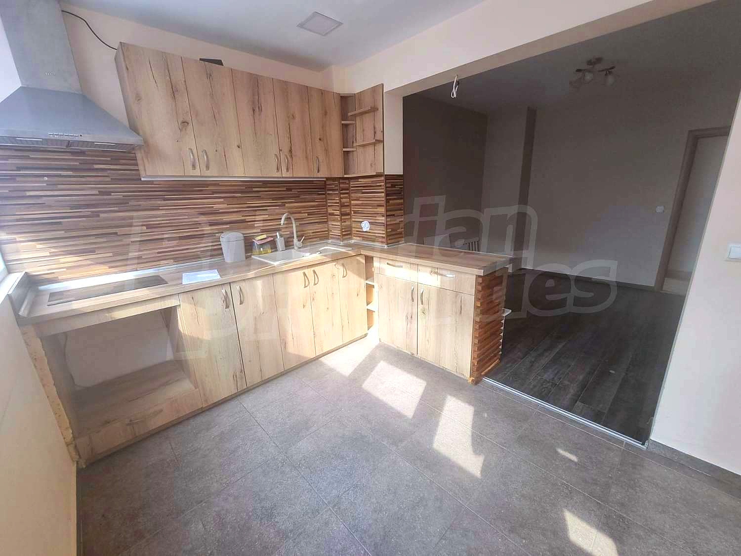 Gallery Picture 2