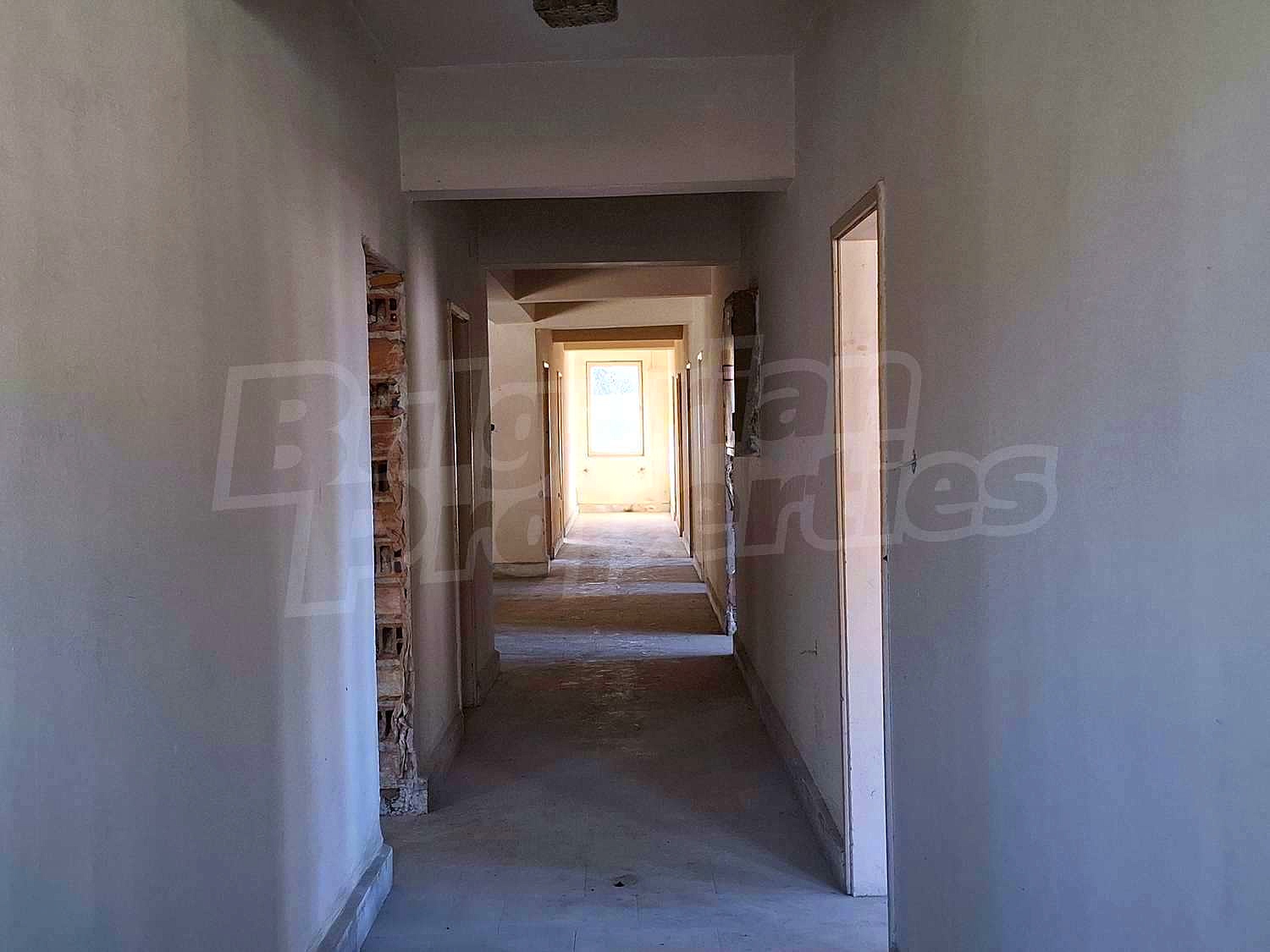 Gallery Picture 15