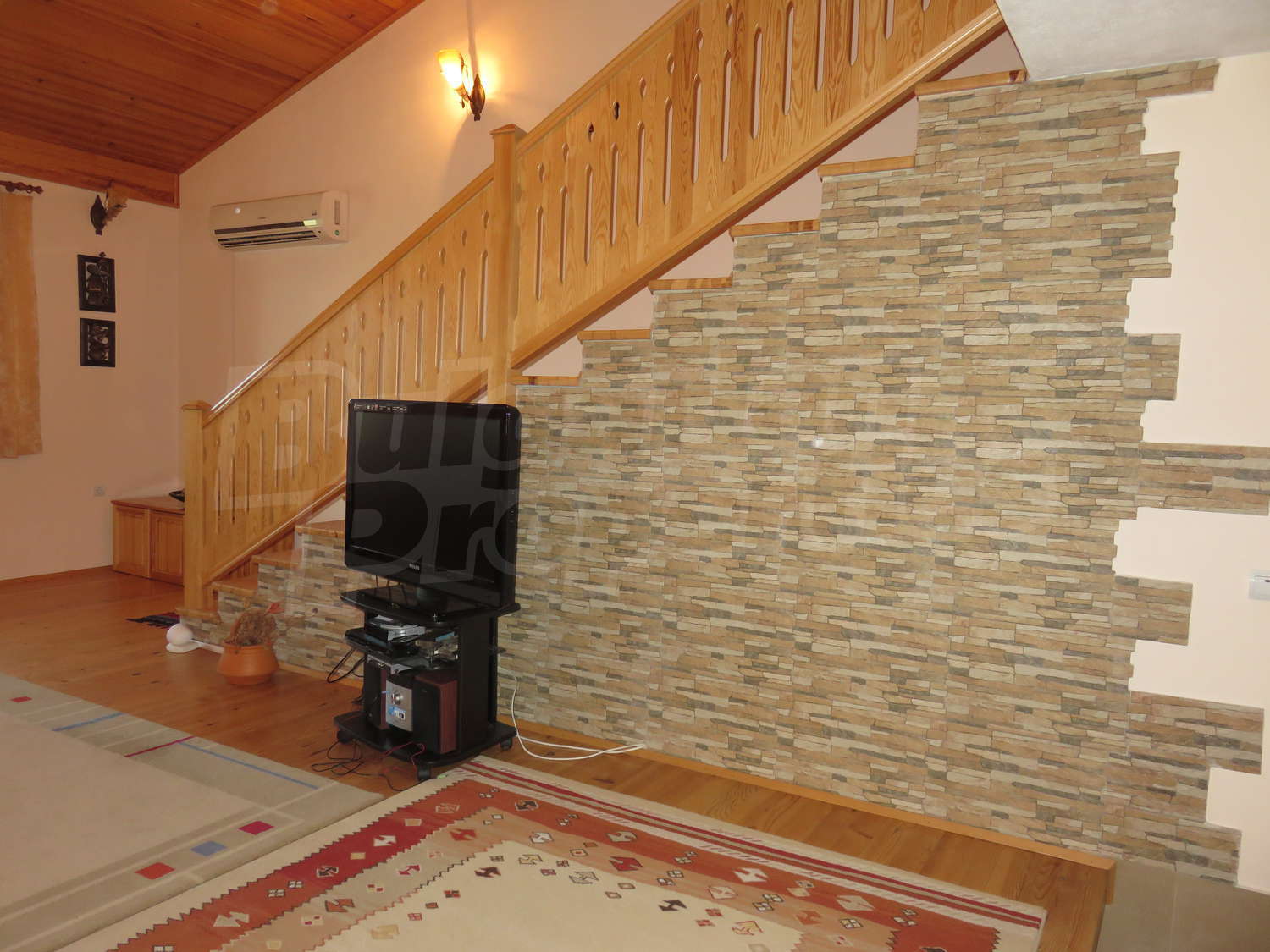 Gallery Picture 5