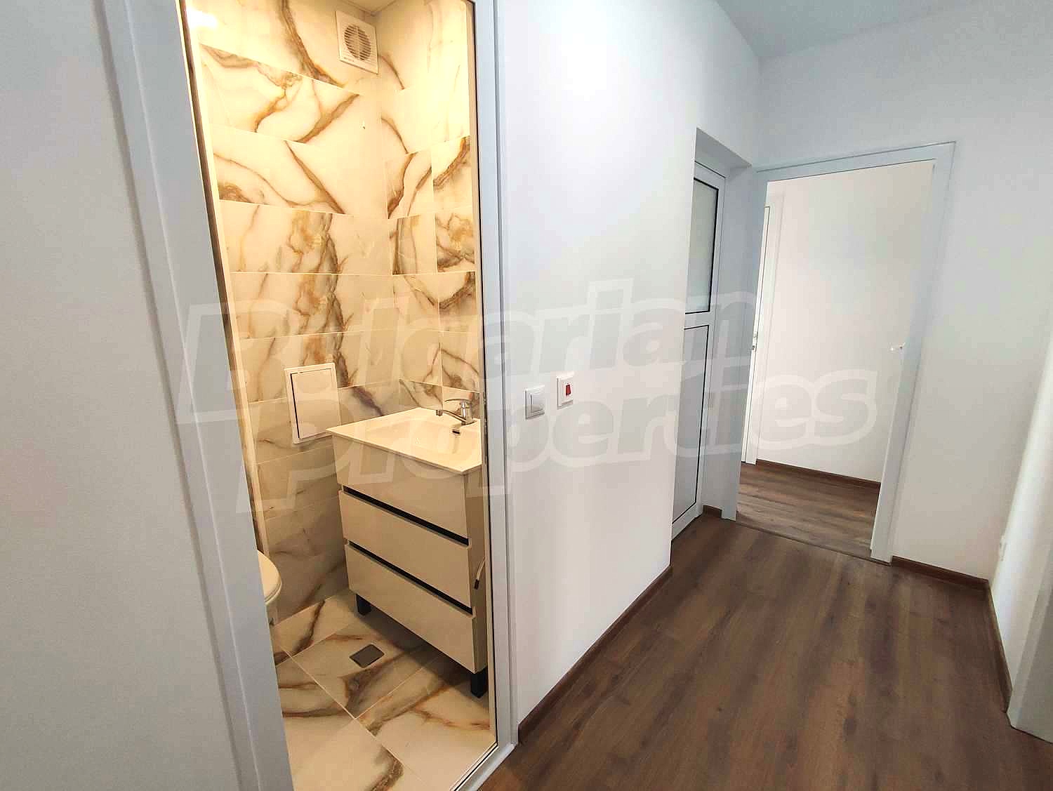Gallery Picture 13