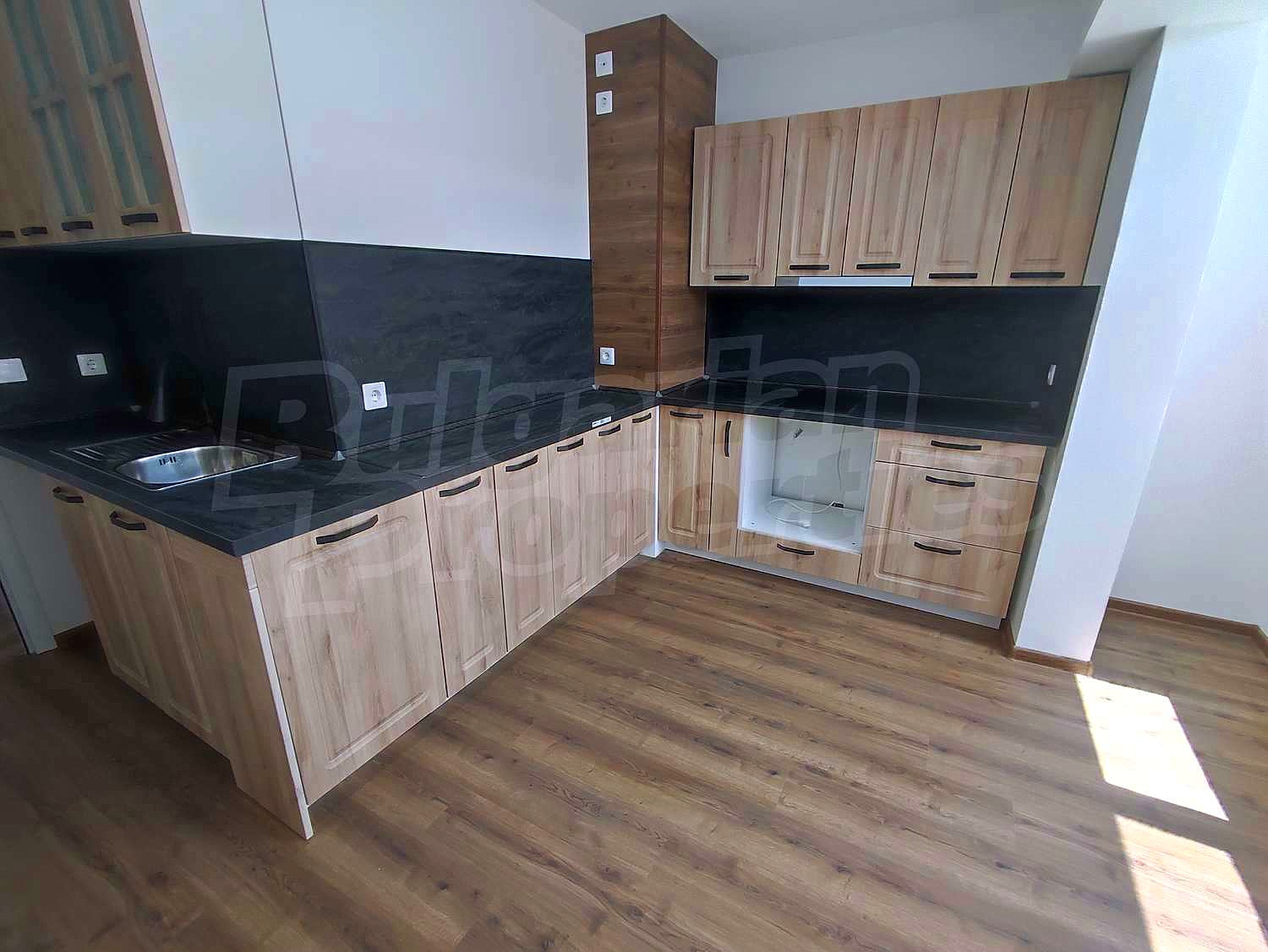 Gallery Picture 3