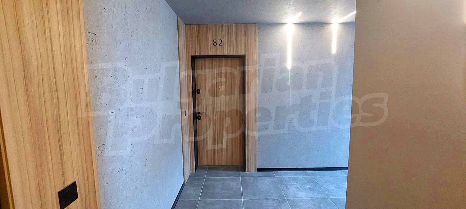 Gallery Picture 10