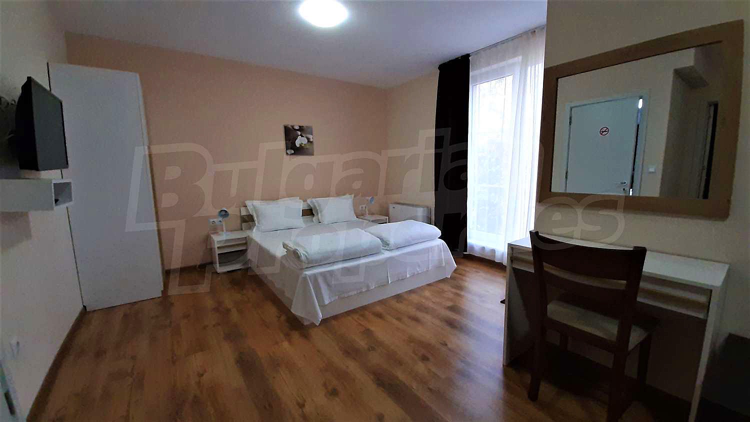 Gallery Picture 18