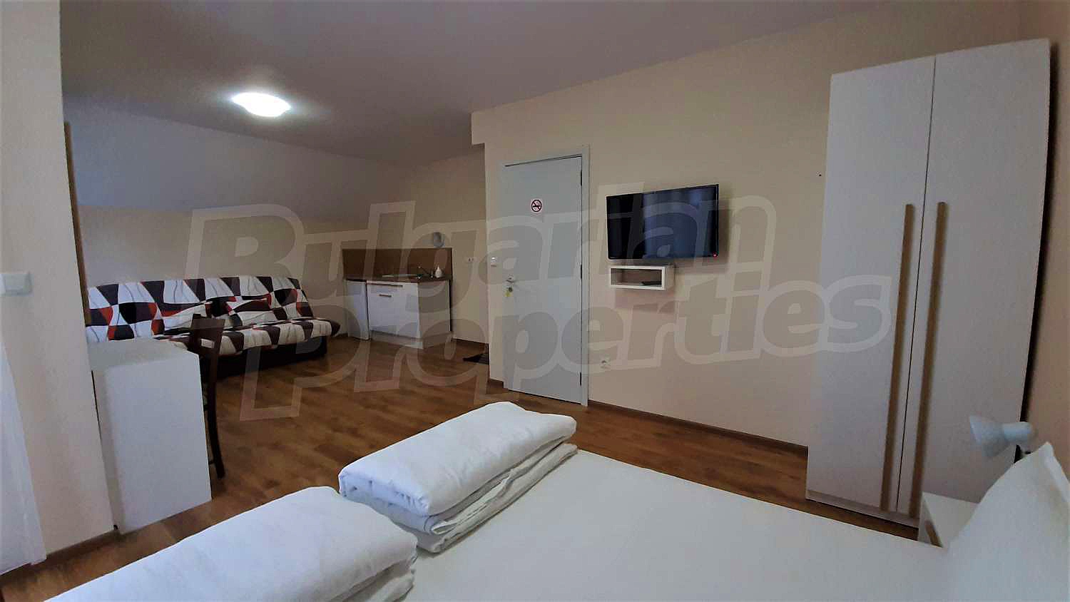 Gallery Picture 19