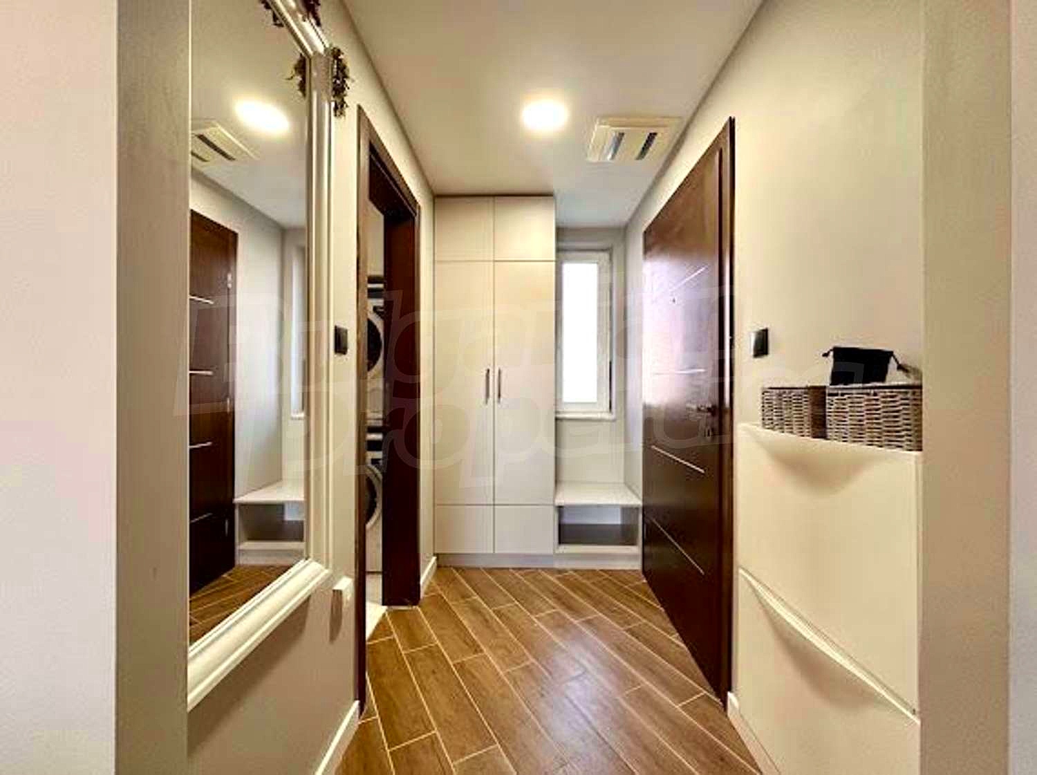 Gallery Picture 18