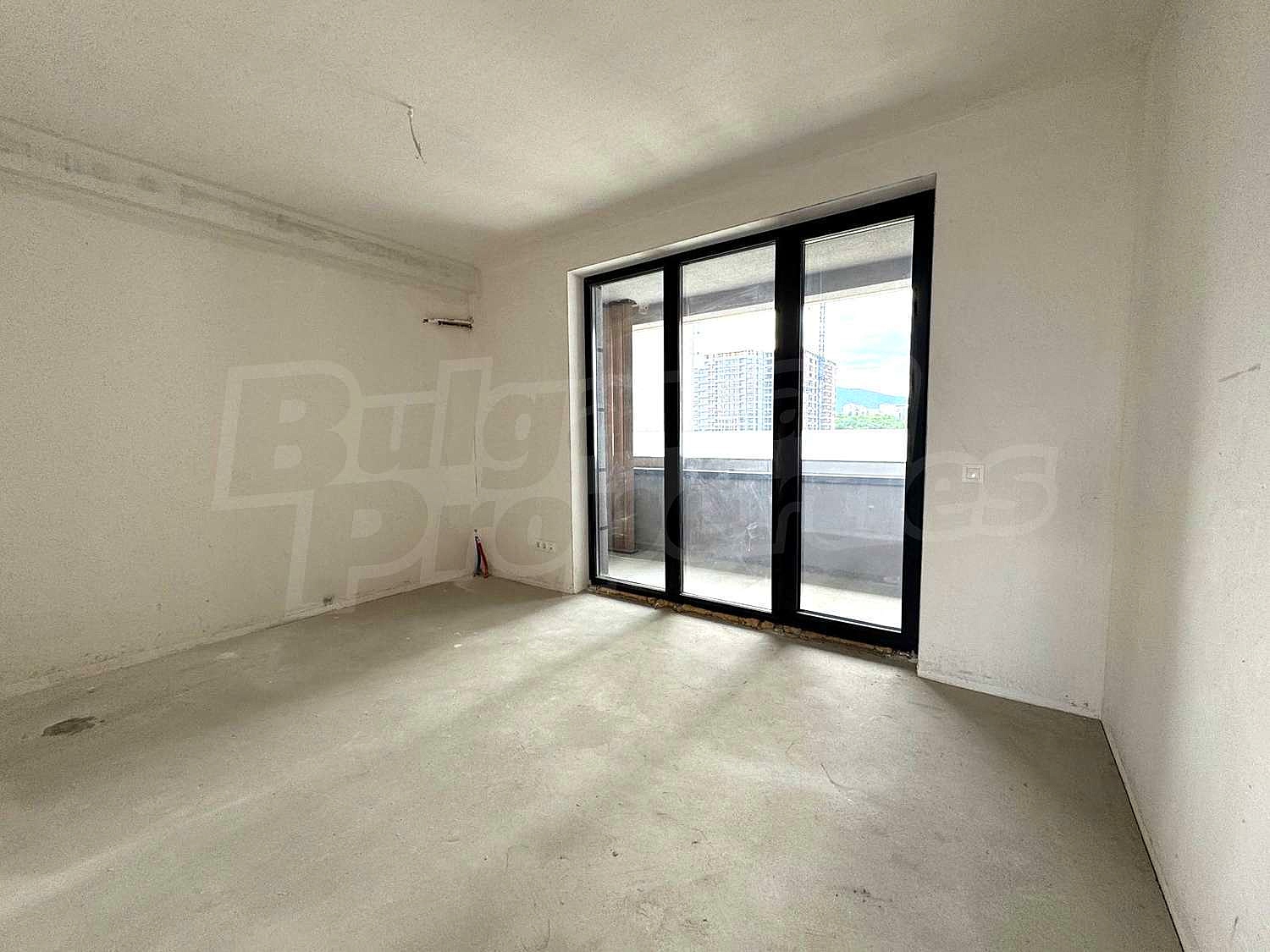 Gallery Picture 2