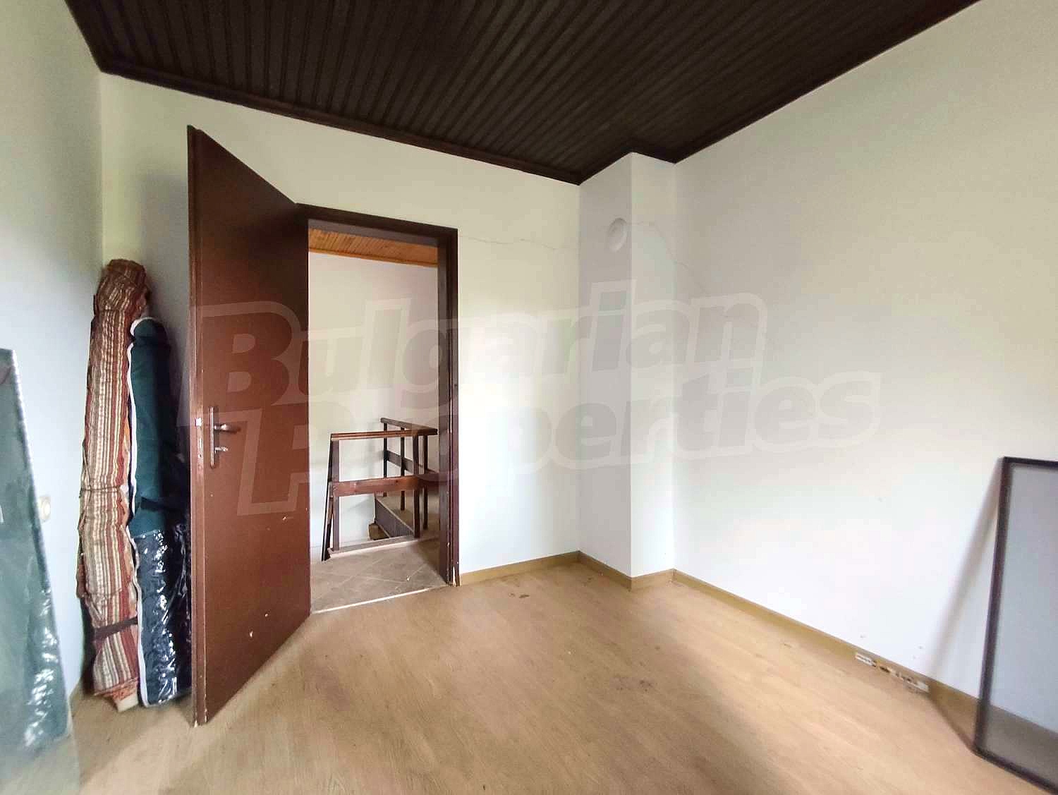 Gallery Picture 17