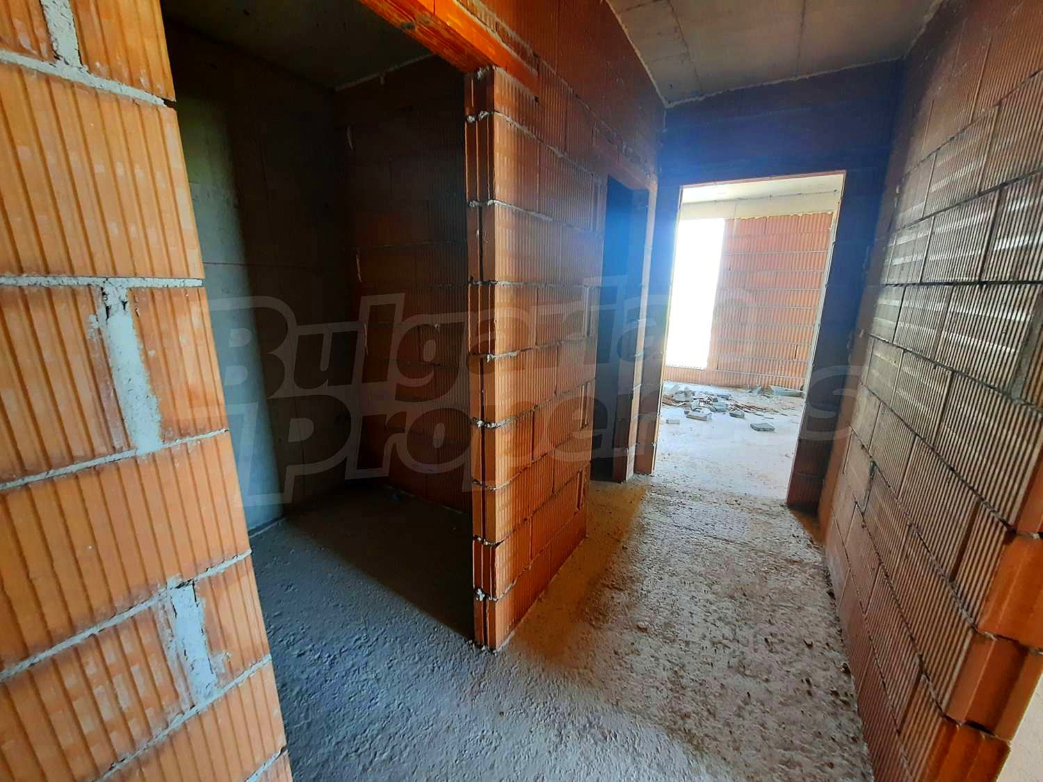 Gallery Picture 12