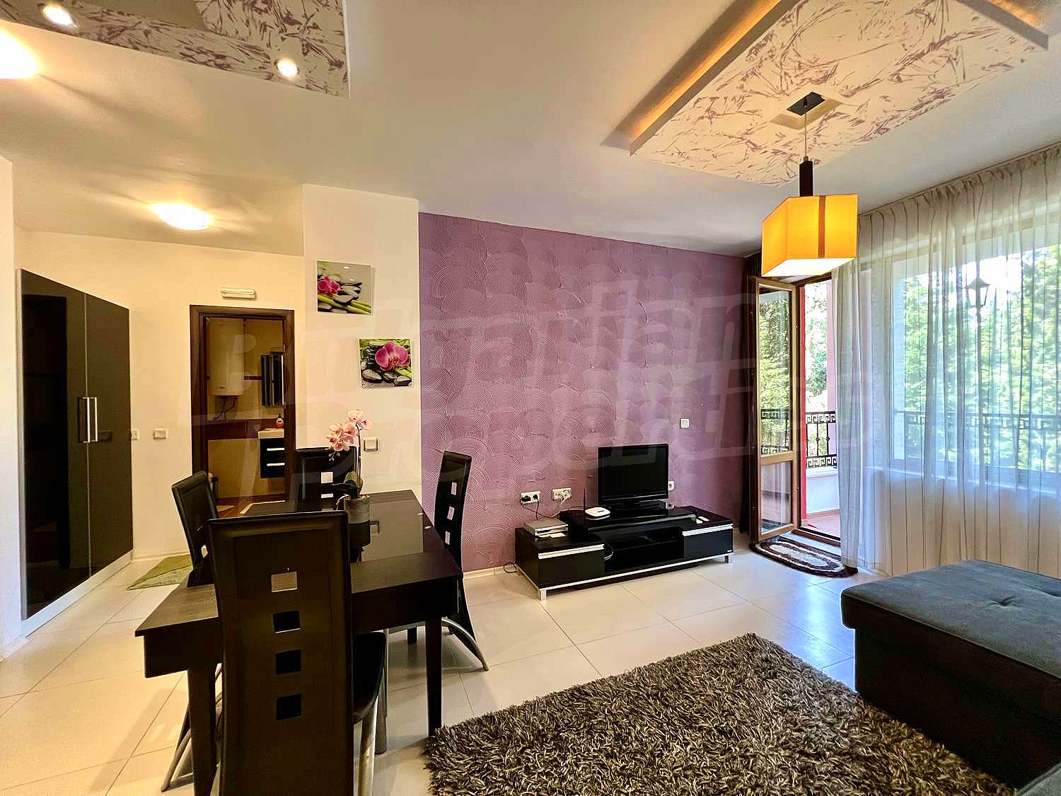 Gallery Picture 19