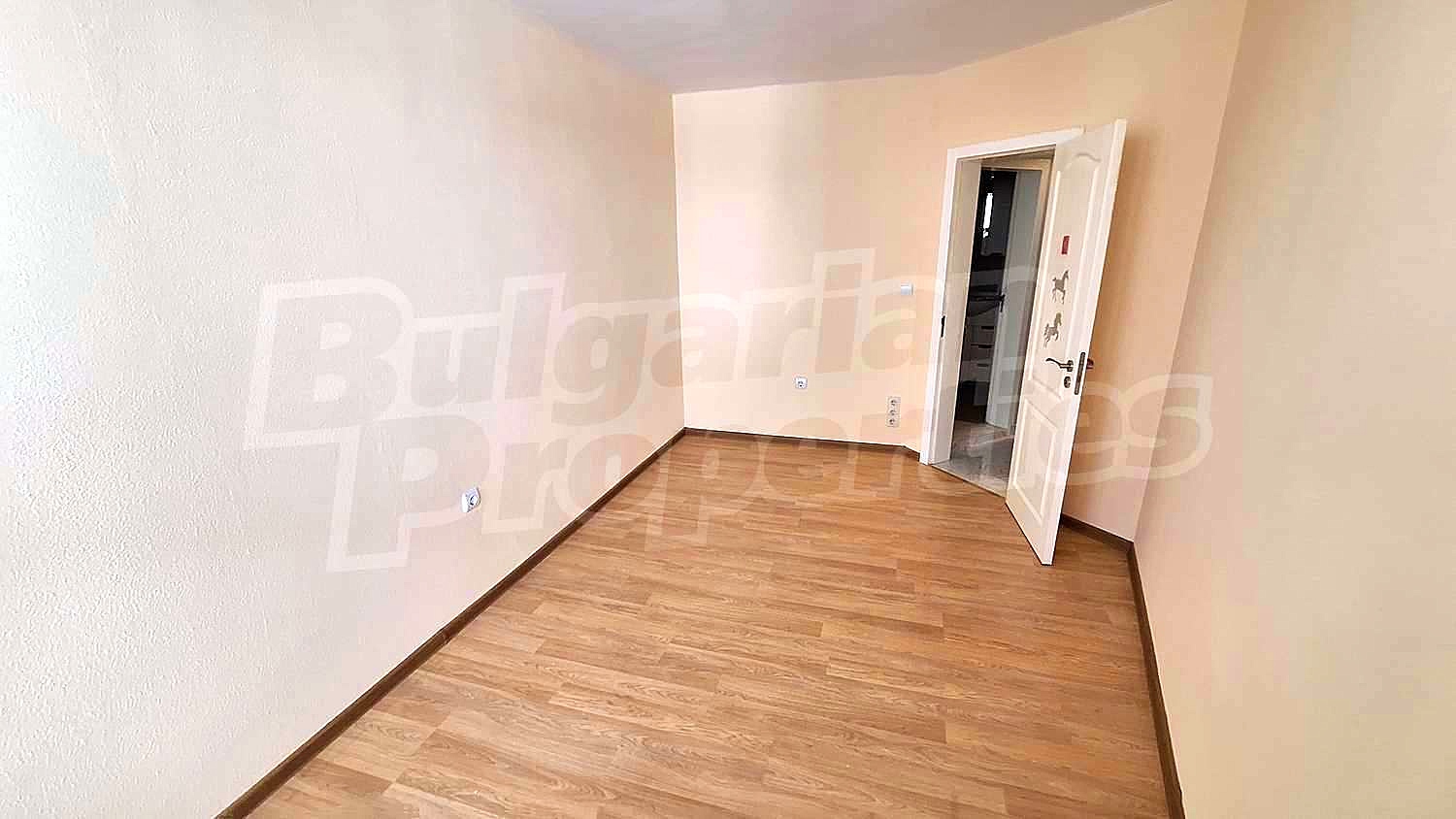 Gallery Picture 13
