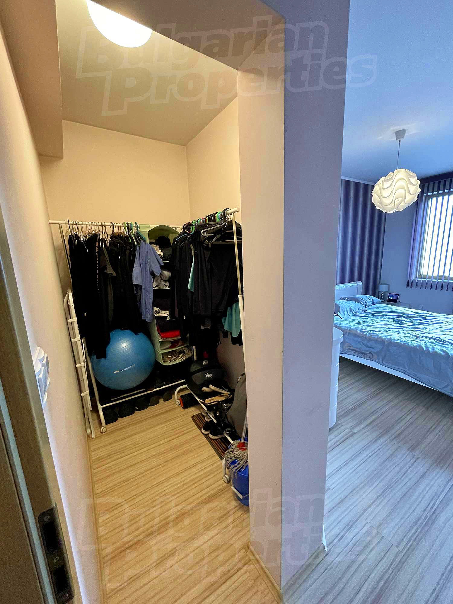 Gallery Picture 25