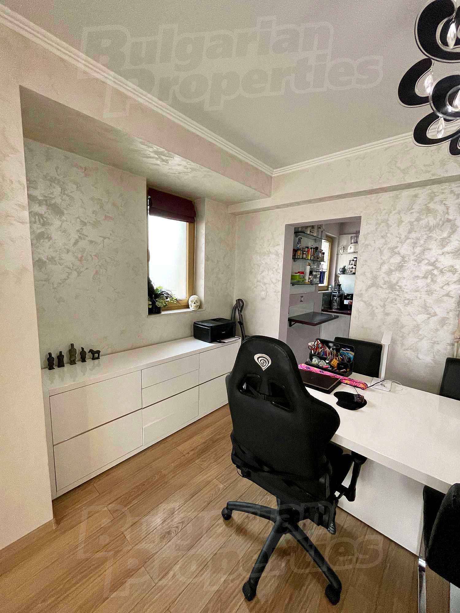 Gallery Picture 14