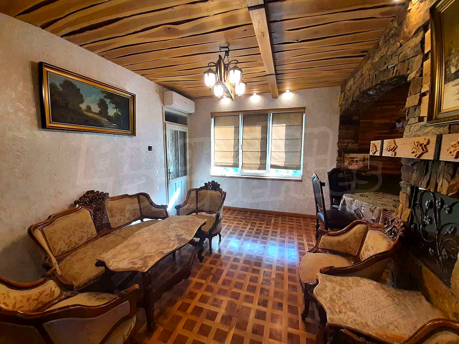 Gallery Picture 13