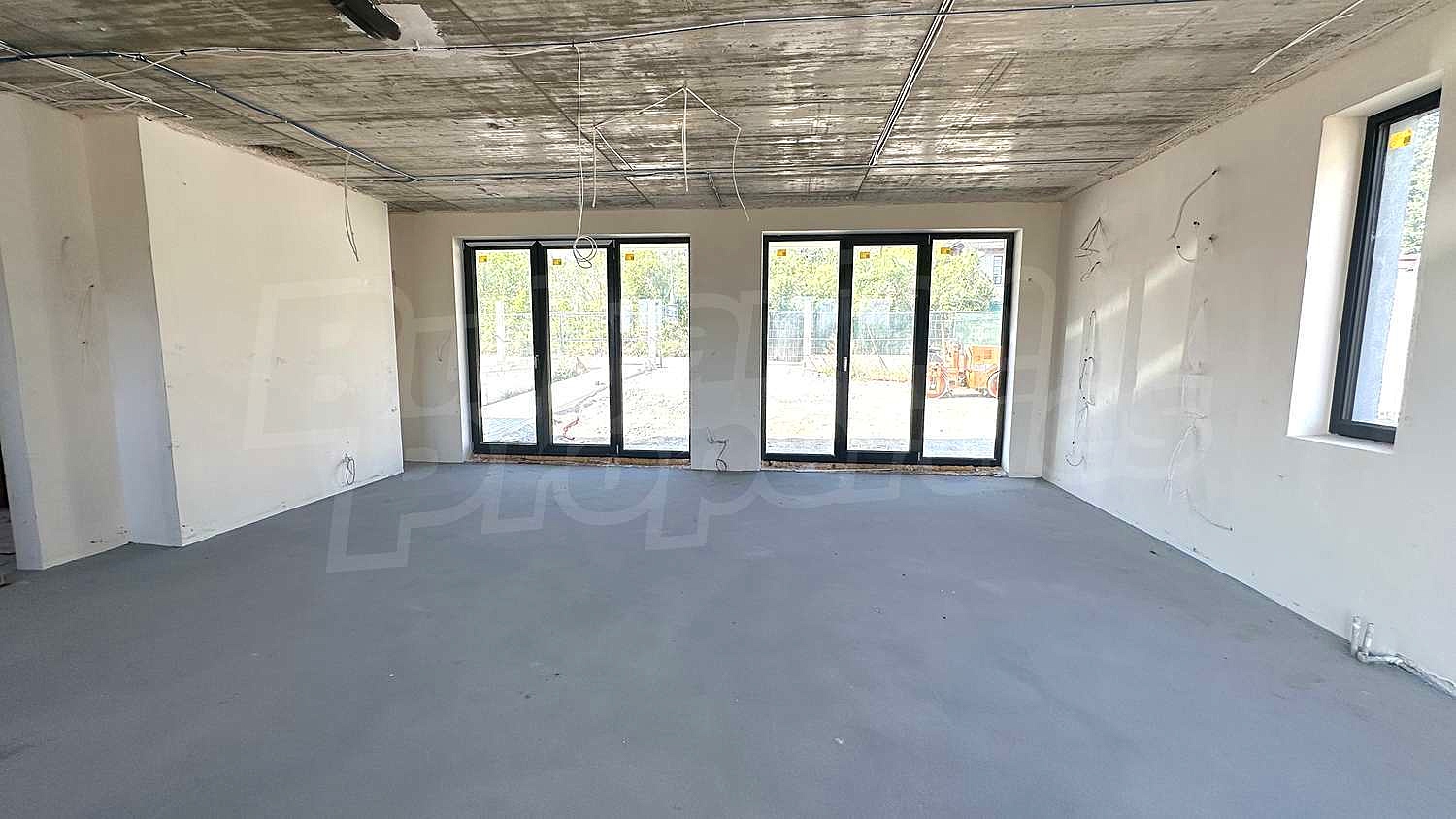 Gallery Picture 2