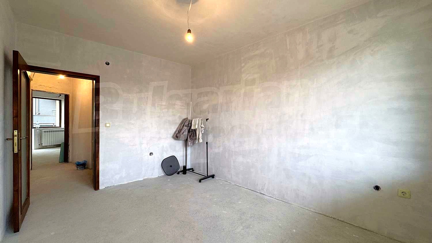 Gallery Picture 4