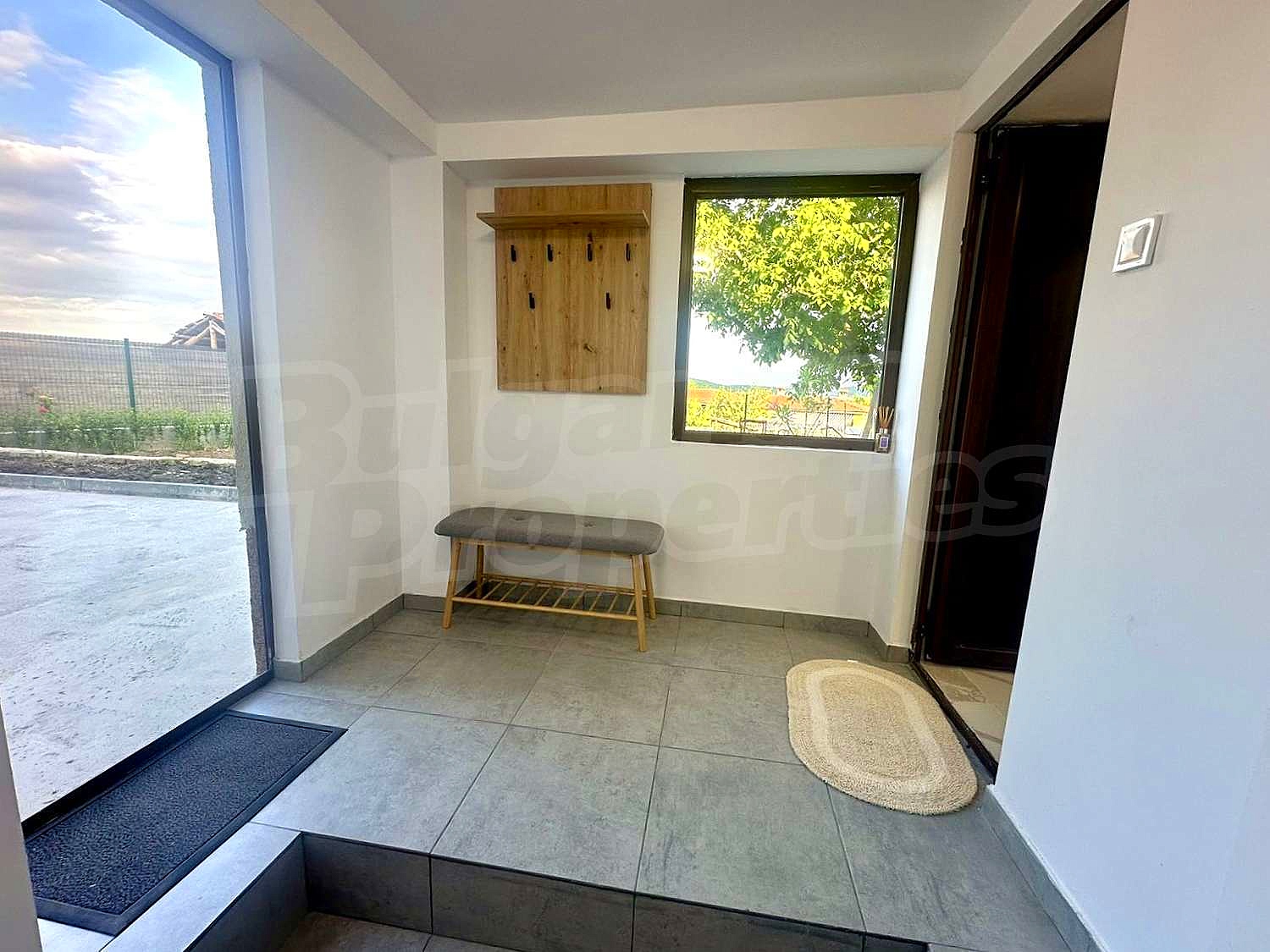Gallery Picture 3