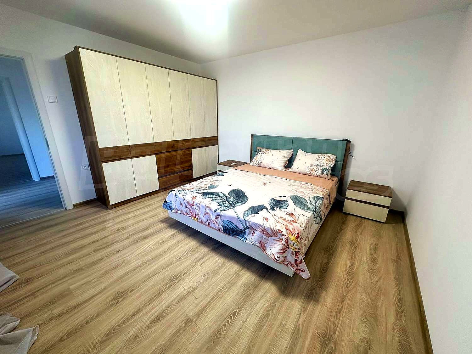 Gallery Picture 5