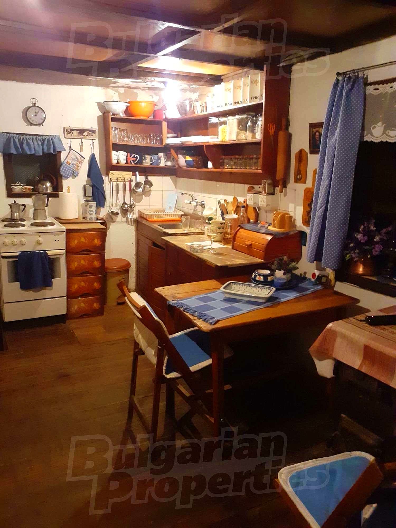 Gallery Picture 10