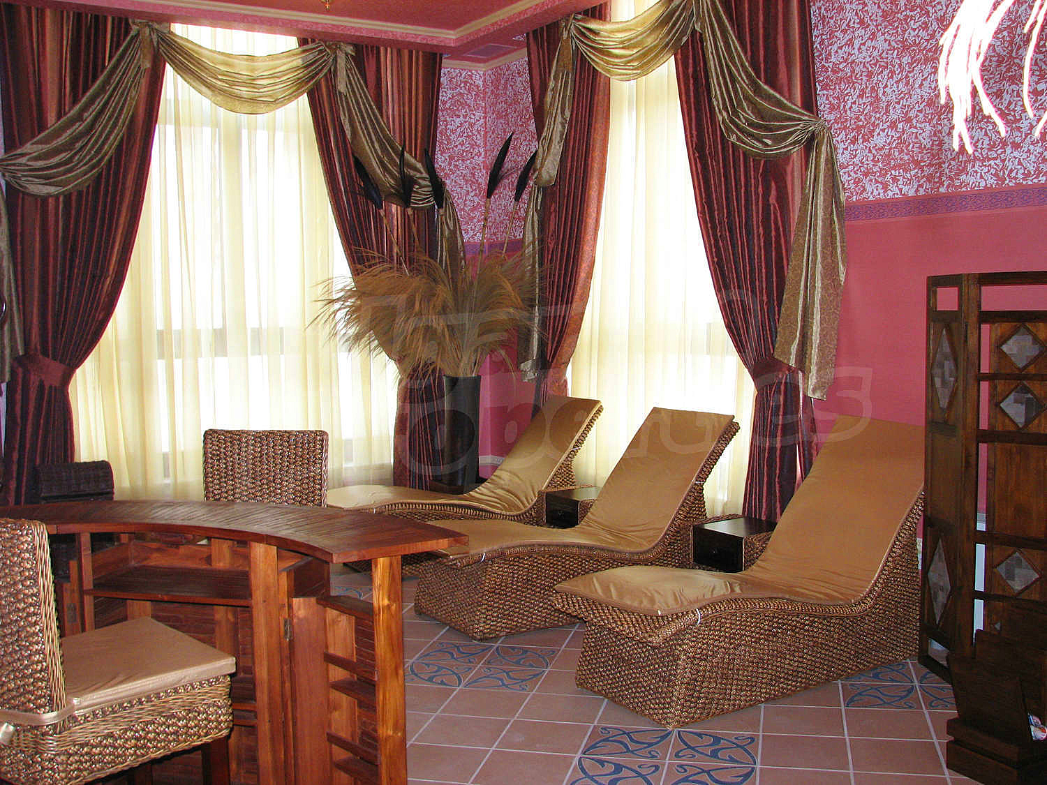 Gallery Picture 28