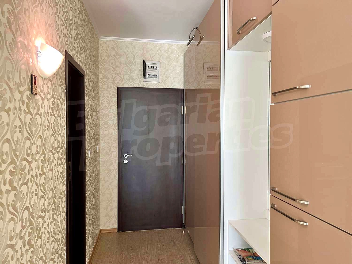 Gallery Picture 24