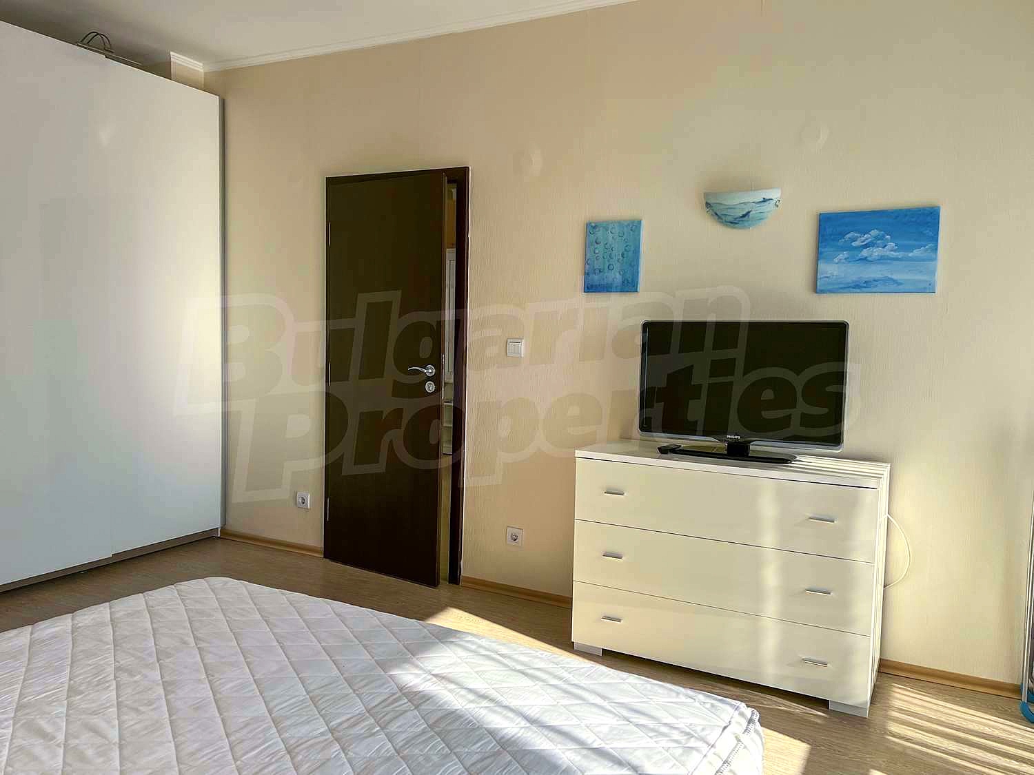 Gallery Picture 9