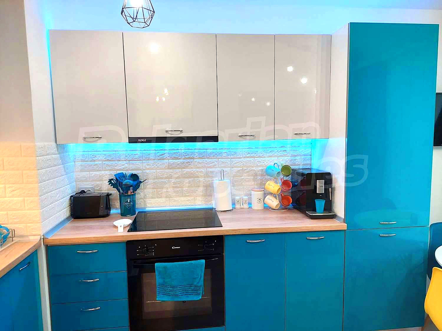 Gallery Picture 10