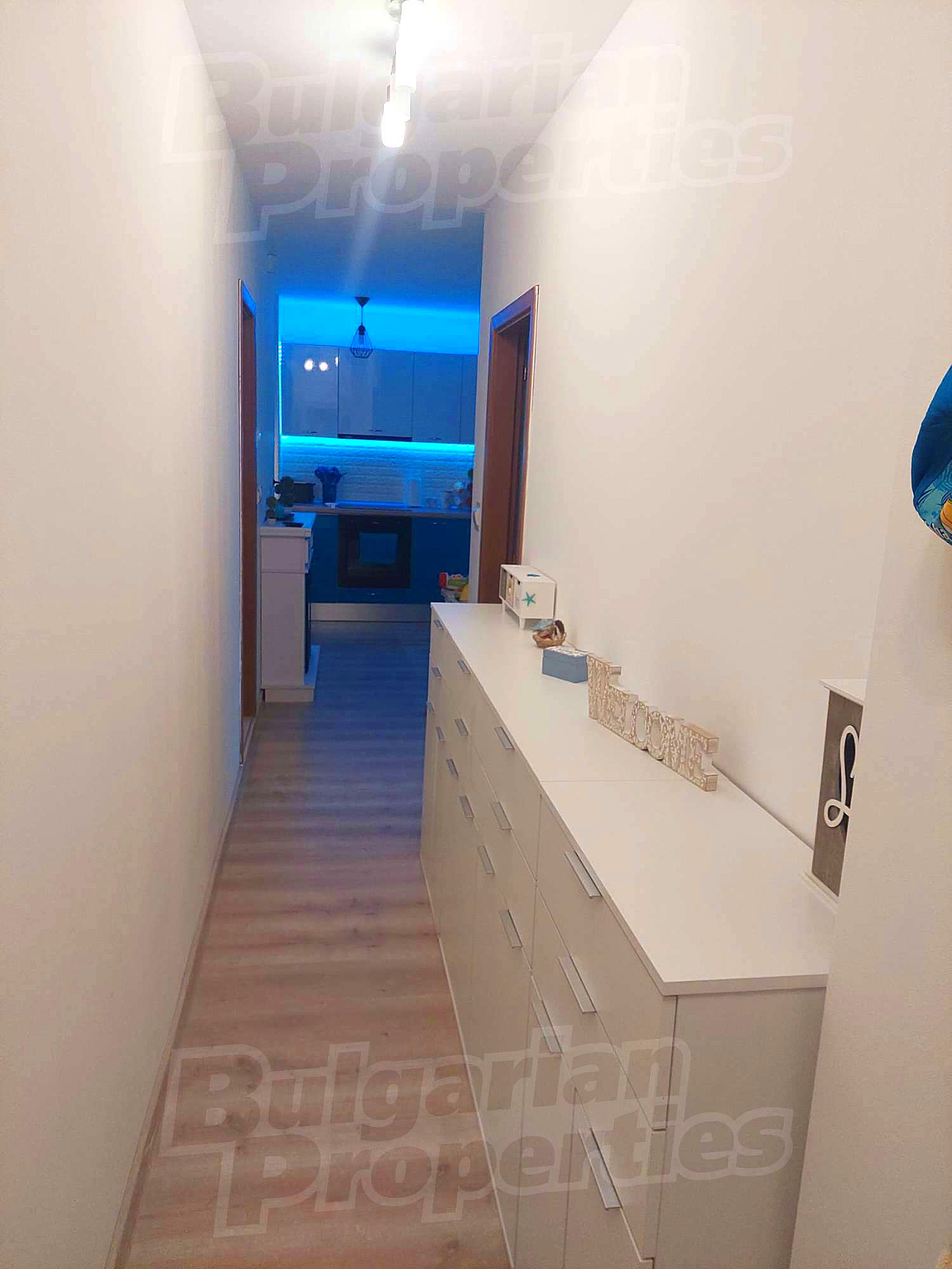 Gallery Picture 8