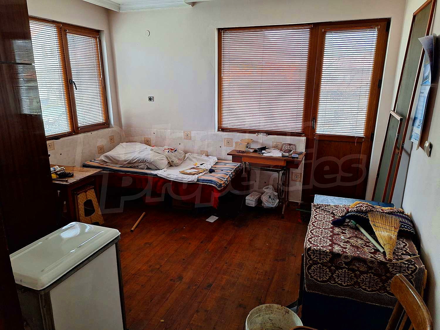 Gallery Picture 11