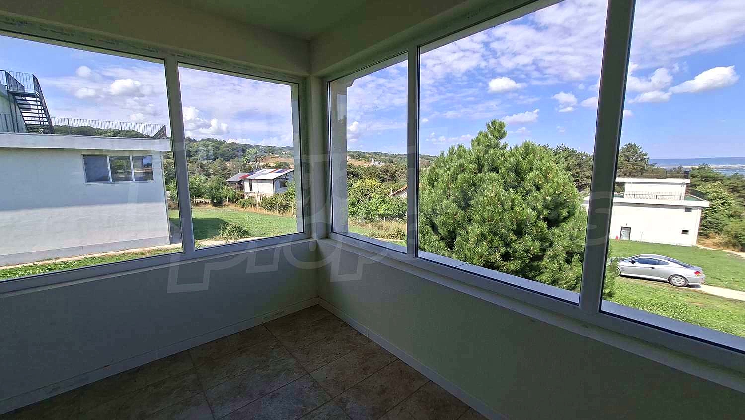 Gallery Picture 2