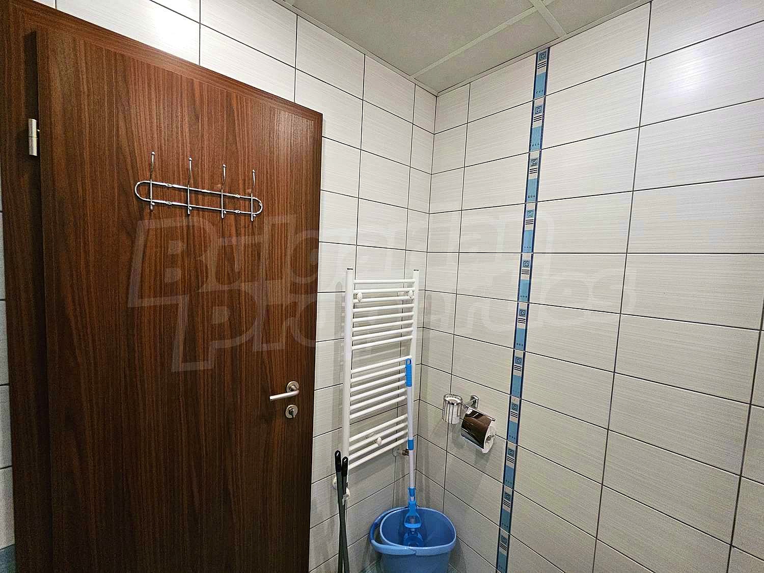 Gallery Picture 16