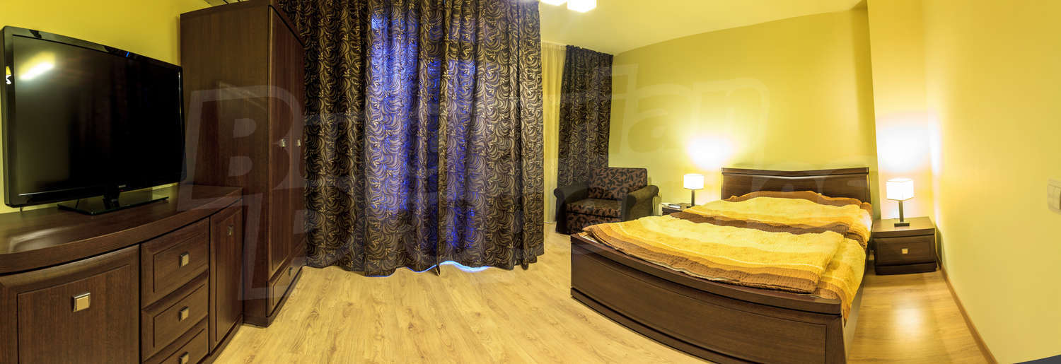 Gallery Picture 23